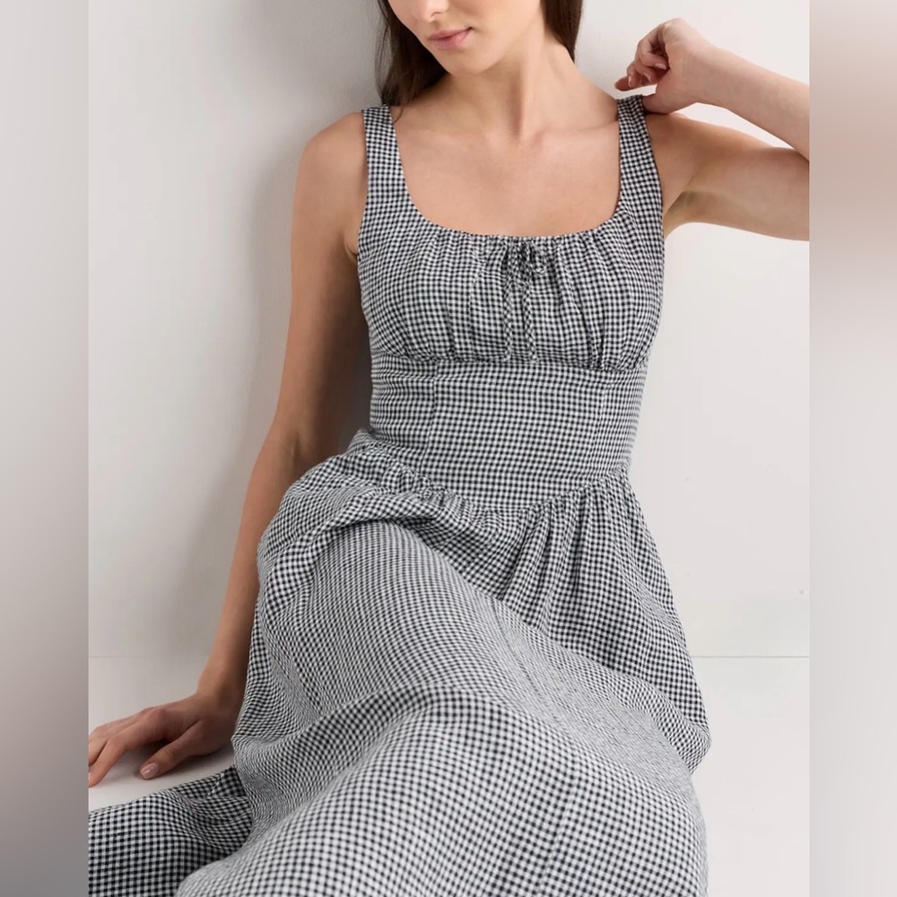 Quince 100% European Linen Corset Midi
Dress - Picture 1 of 8